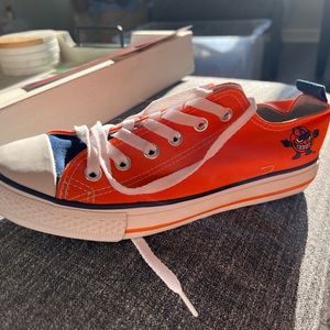 Syracuse Low Top Sneakers by SkickS